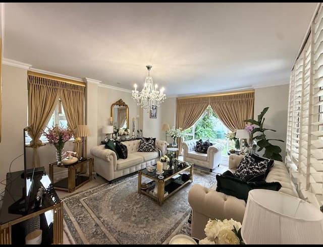 2 BEDROOM PROPERTY TO RENT IN HYDE PARK